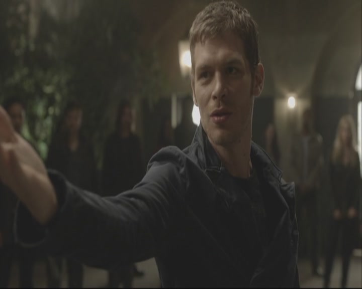 VampireDiariesWorld-dot-org_TheOriginals1x08TheRiverInReverse-deletedscene0179.jpg