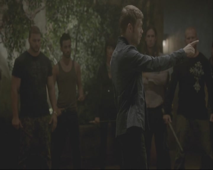 VampireDiariesWorld-dot-org_TheOriginals1x08TheRiverInReverse-deletedscene0186.jpg