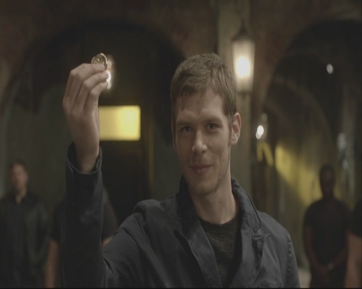 VampireDiariesWorld-dot-org_TheOriginals1x08TheRiverInReverse-deletedscene0208.jpg