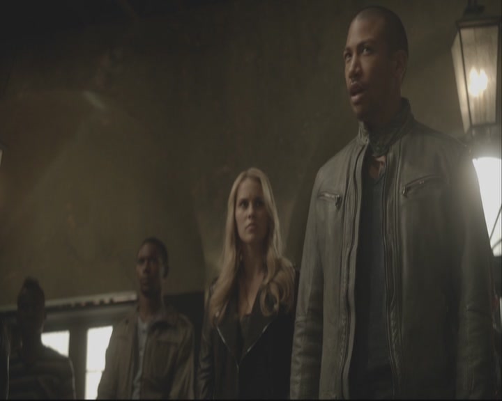 VampireDiariesWorld-dot-org_TheOriginals1x08TheRiverInReverse-deletedscene0225.jpg