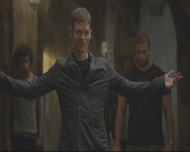 VampireDiariesWorld-dot-org_TheOriginals1x08TheRiverInReverse-deletedscene0254.jpg