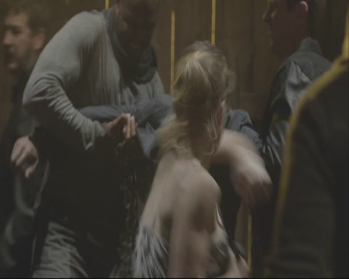 VampireDiariesWorld-dot-org_TheOriginals1x08TheRiverInReverse-deletedscene0283.jpg