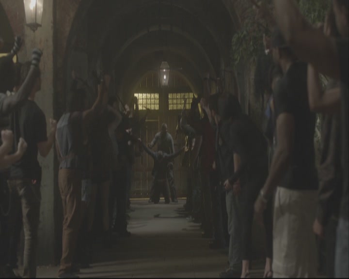 VampireDiariesWorld-dot-org_TheOriginals1x08TheRiverInReverse-deletedscene0290.jpg