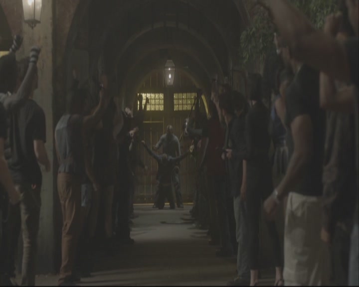 VampireDiariesWorld-dot-org_TheOriginals1x08TheRiverInReverse-deletedscene0291.jpg