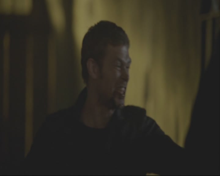 VampireDiariesWorld-dot-org_TheOriginals1x08TheRiverInReverse-deletedscene0363.jpg