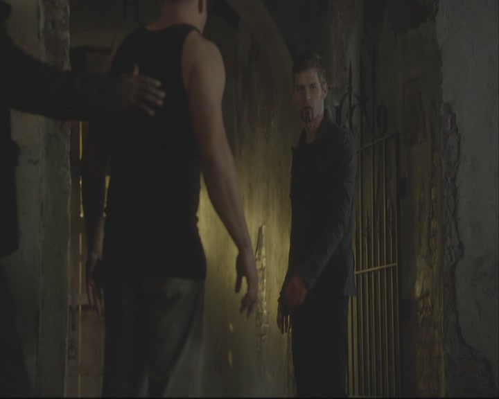 VampireDiariesWorld-dot-org_TheOriginals1x08TheRiverInReverse-deletedscene0369.jpg