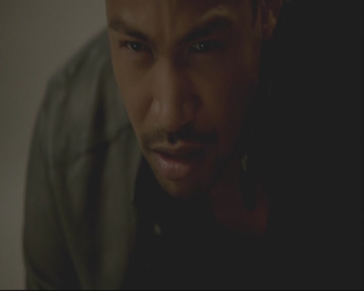 VampireDiariesWorld-dot-org_TheOriginals1x08TheRiverInReverse-deletedscene0379.jpg