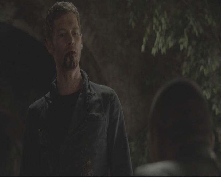 VampireDiariesWorld-dot-org_TheOriginals1x08TheRiverInReverse-deletedscene0392.jpg