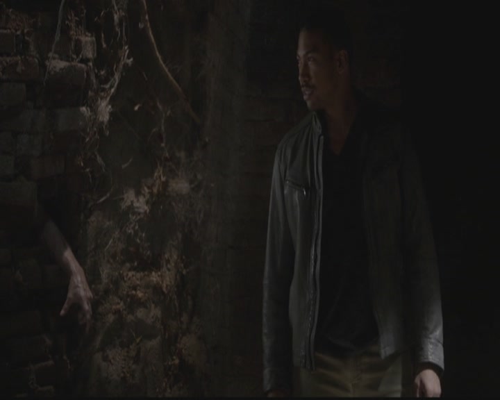 VampireDiariesWorld-dot-org_TheOriginals1x08TheRiverInReverse0582.jpg