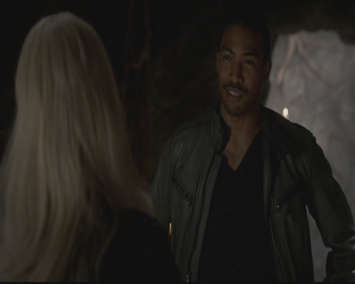 VampireDiariesWorld-dot-org_TheOriginals1x08TheRiverInReverse0602.jpg