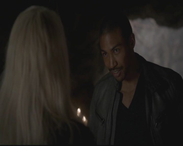 VampireDiariesWorld-dot-org_TheOriginals1x08TheRiverInReverse0612.jpg