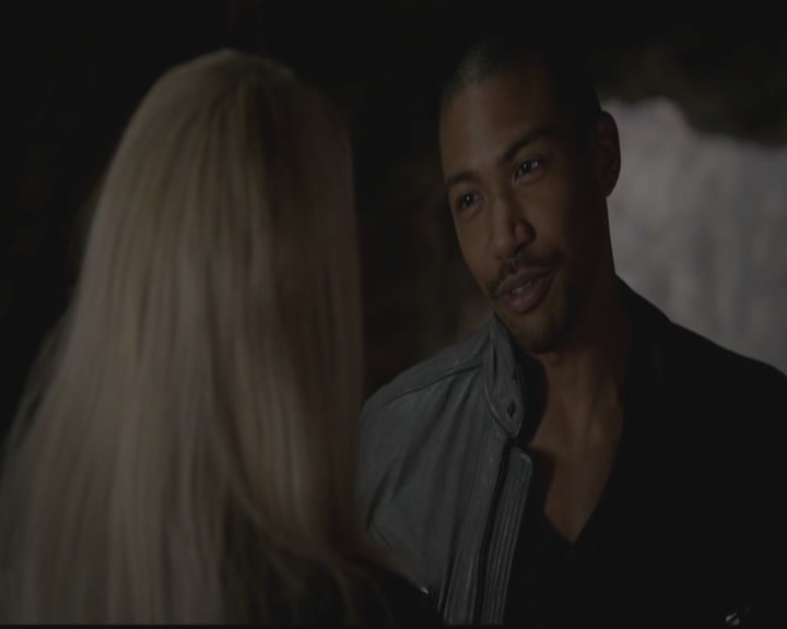 VampireDiariesWorld-dot-org_TheOriginals1x08TheRiverInReverse0614.jpg