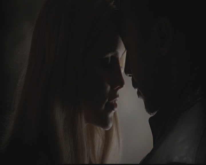 VampireDiariesWorld-dot-org_TheOriginals1x08TheRiverInReverse0665.jpg