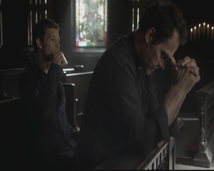 VampireDiariesWorld-dot-org_TheOriginals1x08TheRiverInReverse0890.jpg