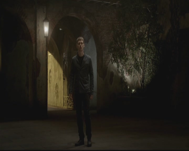 VampireDiariesWorld-dot-org_TheOriginals1x08TheRiverInReverse1130.jpg