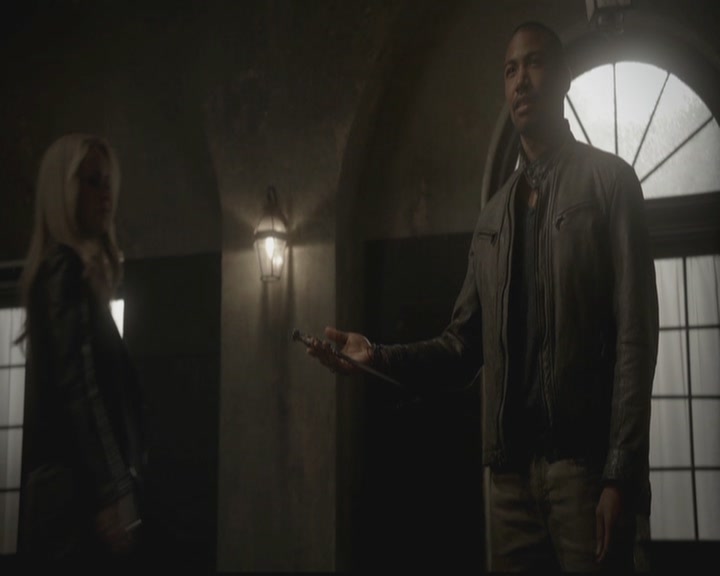 VampireDiariesWorld-dot-org_TheOriginals1x08TheRiverInReverse1154.jpg