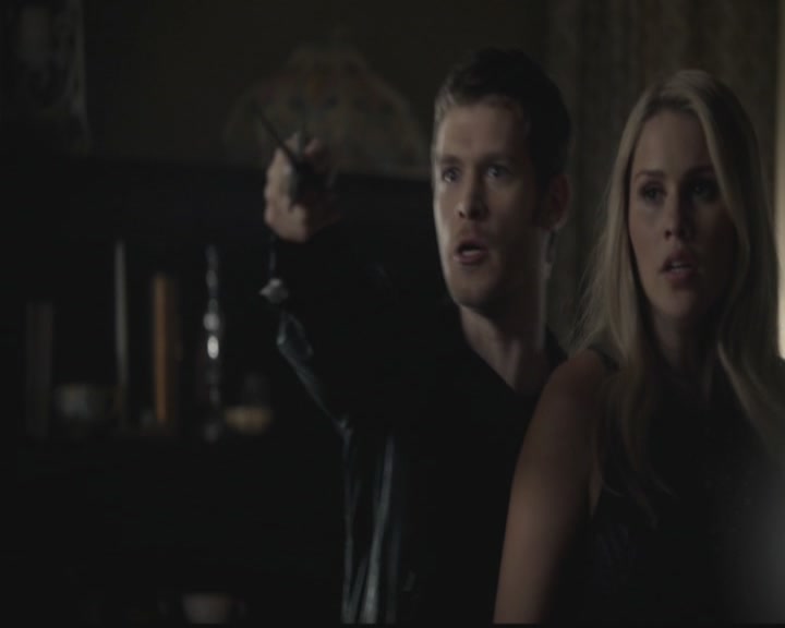 VampireDiariesWorld-dot-org_TheOriginals1x08TheRiverInReverse2106.jpg