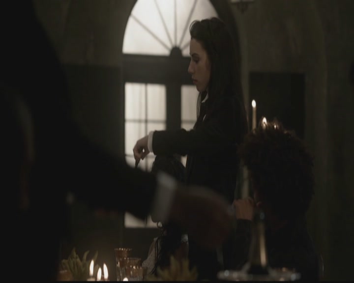 VampireDiariesWorld-dot-org_TheOriginals1x09ReigningPainInNewOrleans0078.jpg