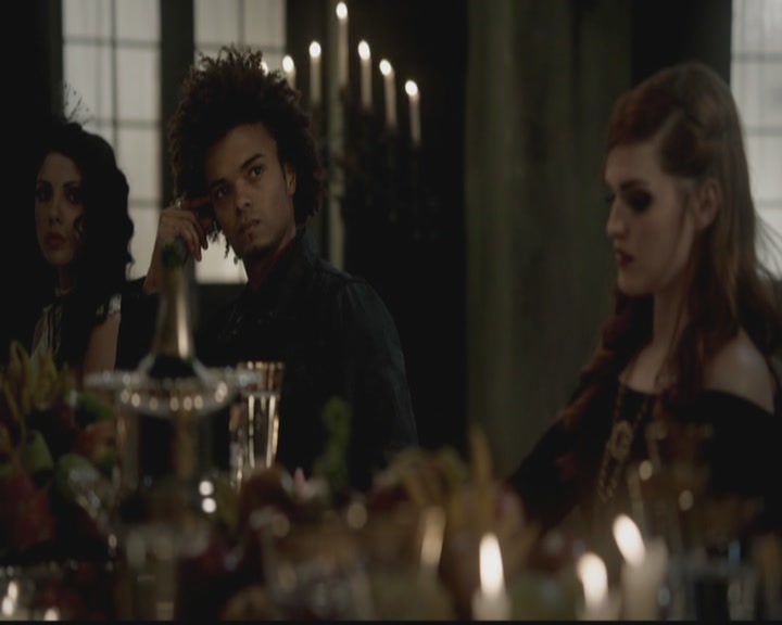 VampireDiariesWorld-dot-org_TheOriginals1x09ReigningPainInNewOrleans0128.jpg