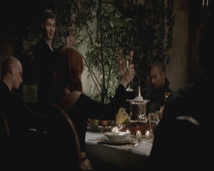 VampireDiariesWorld-dot-org_TheOriginals1x09ReigningPainInNewOrleans0148.jpg