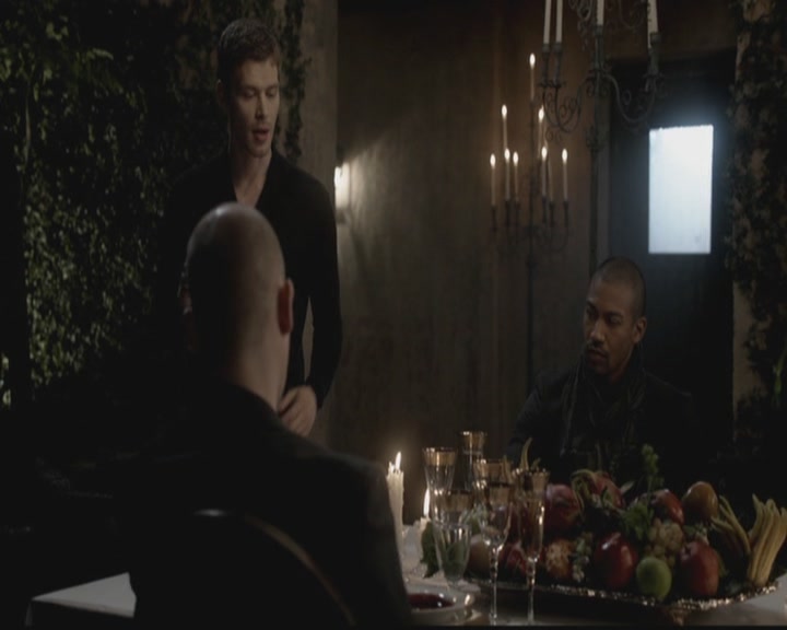 VampireDiariesWorld-dot-org_TheOriginals1x09ReigningPainInNewOrleans0177.jpg