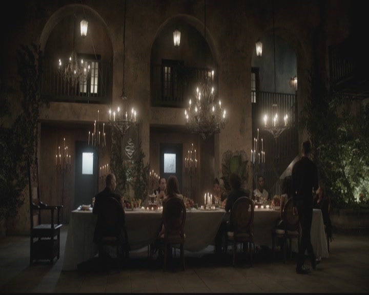 VampireDiariesWorld-dot-org_TheOriginals1x09ReigningPainInNewOrleans0193.jpg