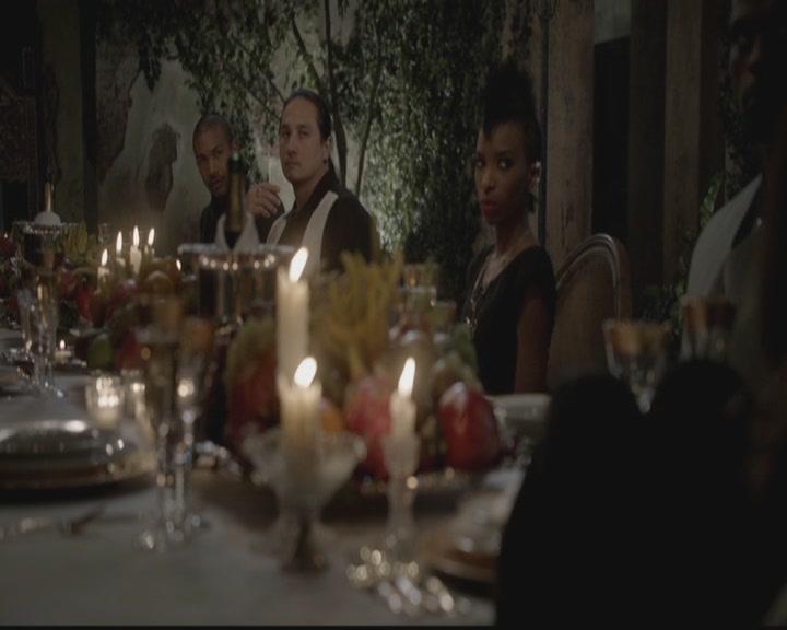 VampireDiariesWorld-dot-org_TheOriginals1x09ReigningPainInNewOrleans0203.jpg