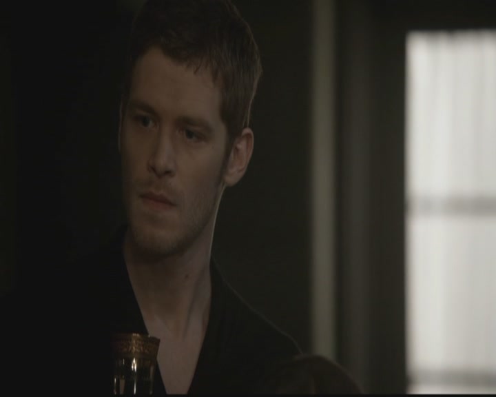 VampireDiariesWorld-dot-org_TheOriginals1x09ReigningPainInNewOrleans0208.jpg