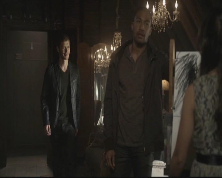 VampireDiariesWorld-dot-org_TheOriginals1x09ReigningPainInNewOrleans0621.jpg