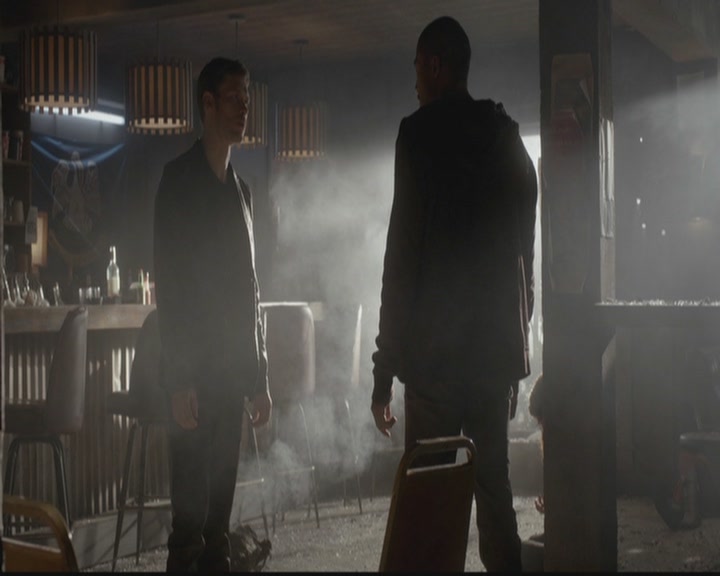 VampireDiariesWorld-dot-org_TheOriginals1x09ReigningPainInNewOrleans0920.jpg