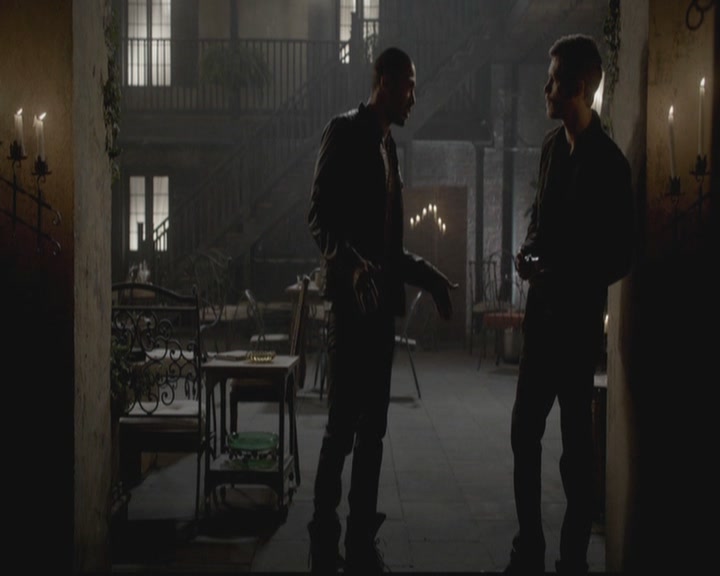 VampireDiariesWorld-dot-org_TheOriginals1x09ReigningPainInNewOrleans1421.jpg