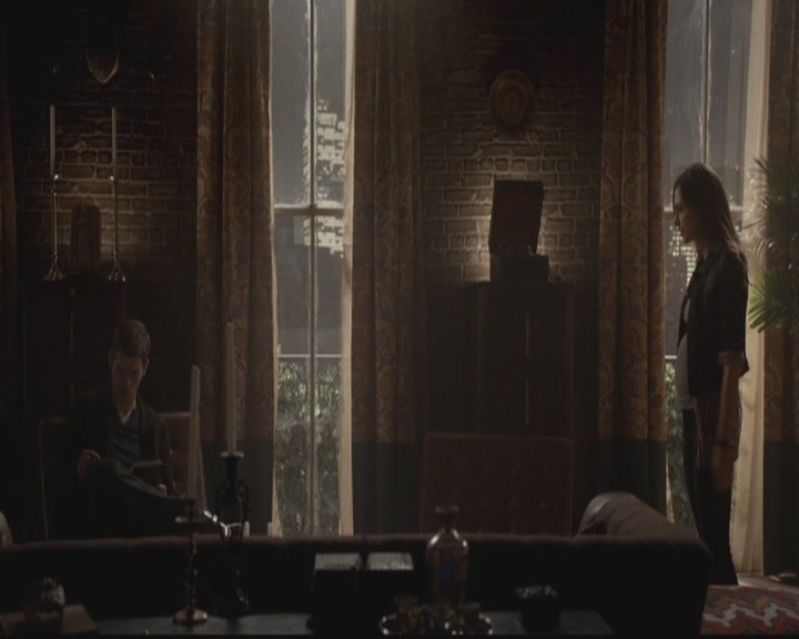 VampireDiariesWorld-dot-org_TheOriginals1x09ReigningPainInNewOrleans1523.jpg