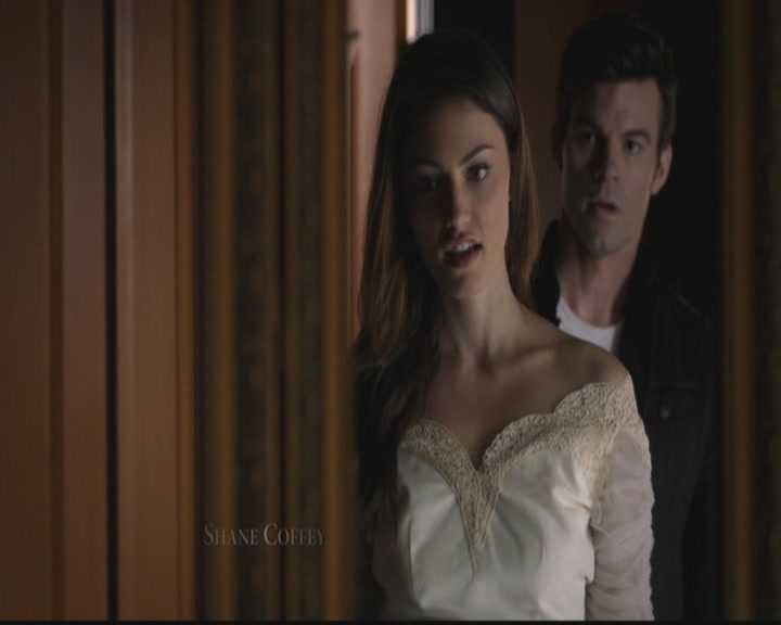 VampireDiariesWorld-dot-org_TheOriginals1x10TheCasketGirls2572.jpg