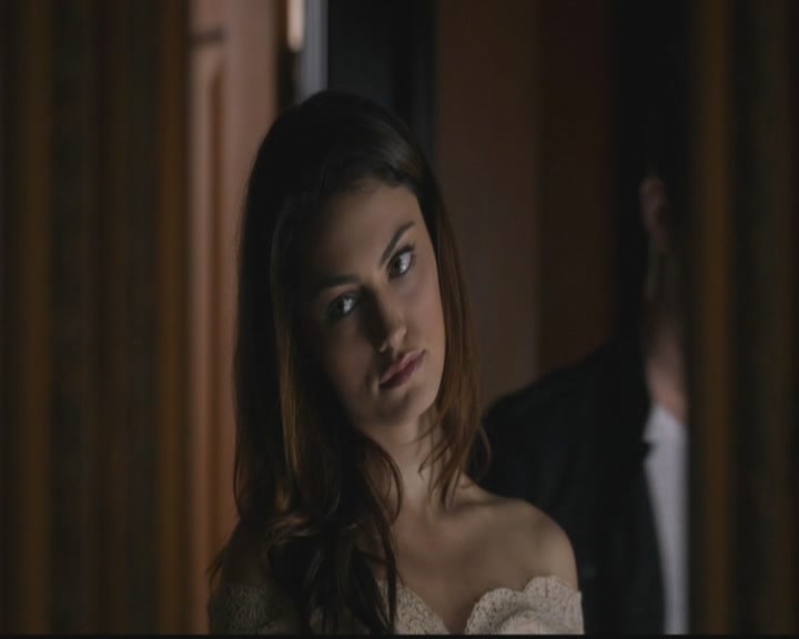 VampireDiariesWorld-dot-org_TheOriginals1x10TheCasketGirls2597.jpg