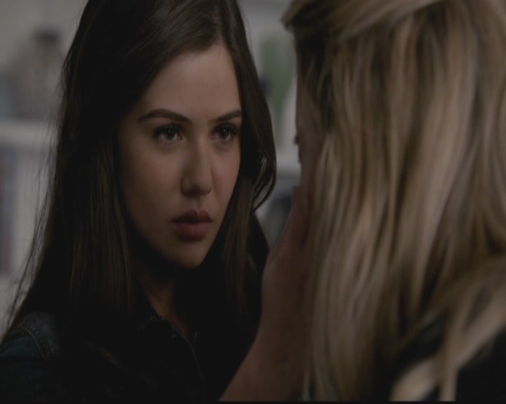 VampireDiariesWorld-dot-org_TheOriginals1x10TheCasketGirls2752.jpg