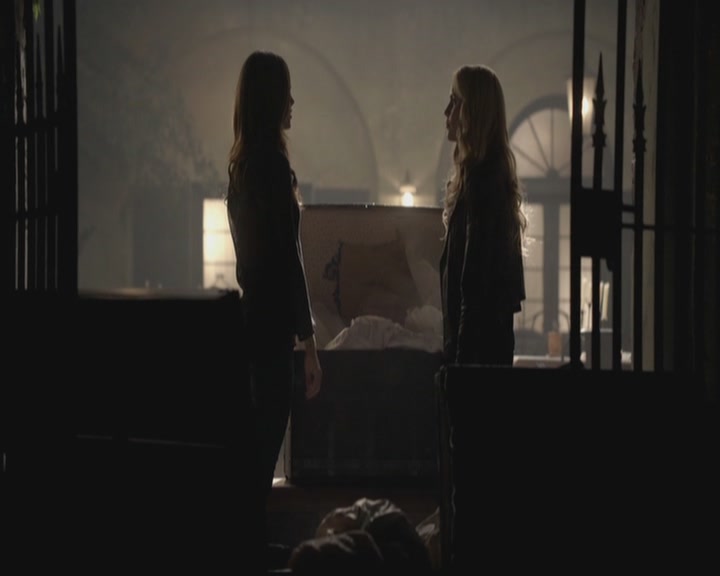 VampireDiariesWorld-dot-org_TheOriginals1x10TheCasketGirls2861.jpg