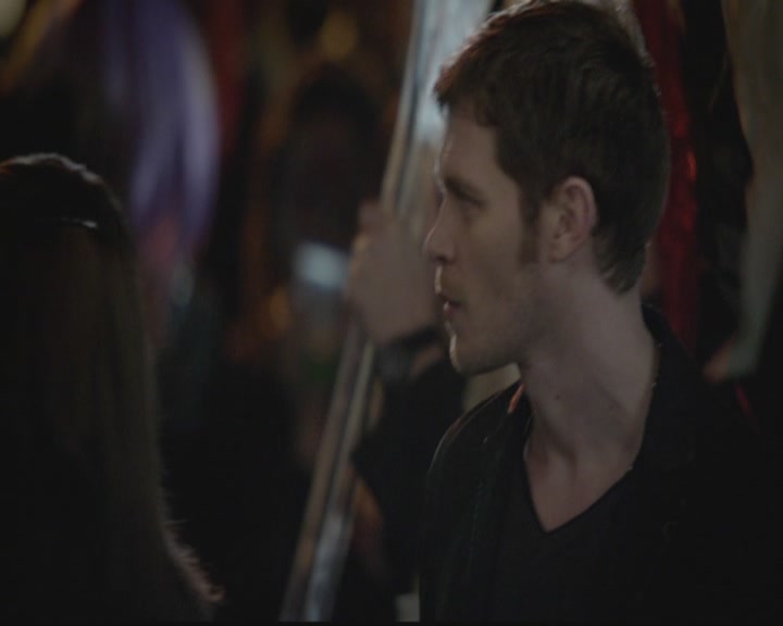 VampireDiariesWorld-dot-org_TheOriginals1x10TheCasketGirls3239.jpg