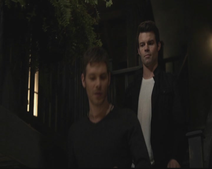 VampireDiariesWorld-dot-org_TheOriginals1x10TheCasketGirls3599.jpg