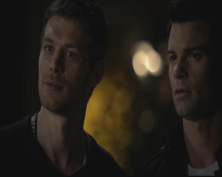 VampireDiariesWorld-dot-org_TheOriginals1x10TheCasketGirls3627.jpg