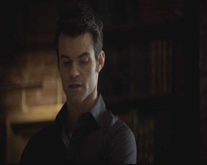 VampireDiariesWorld-dot-org_TheOriginals1x11ApresMoileDeluge0075.jpg