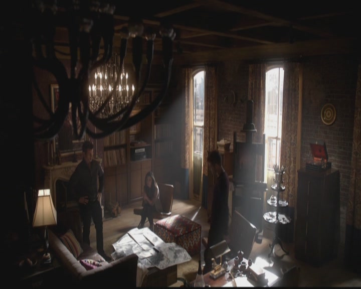 VampireDiariesWorld-dot-org_TheOriginals1x11ApresMoileDeluge0084.jpg