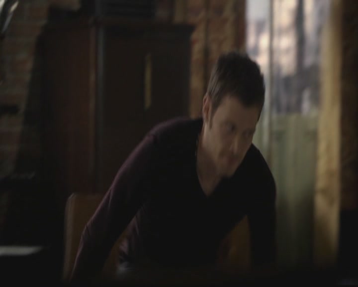 VampireDiariesWorld-dot-org_TheOriginals1x11ApresMoileDeluge0158.jpg