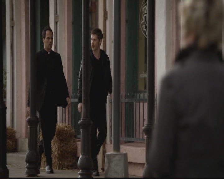 VampireDiariesWorld-dot-org_TheOriginals1x11ApresMoileDeluge0562.jpg