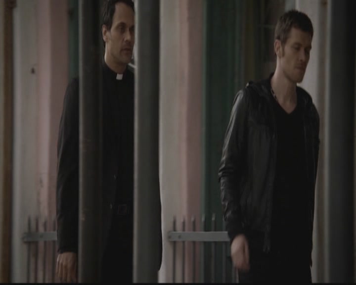 VampireDiariesWorld-dot-org_TheOriginals1x11ApresMoileDeluge0563.jpg