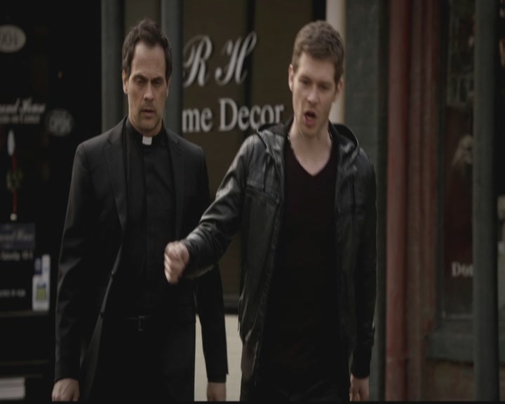 VampireDiariesWorld-dot-org_TheOriginals1x11ApresMoileDeluge0574.jpg