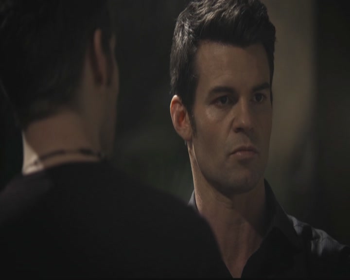 VampireDiariesWorld-dot-org_TheOriginals1x11ApresMoileDeluge0791.jpg