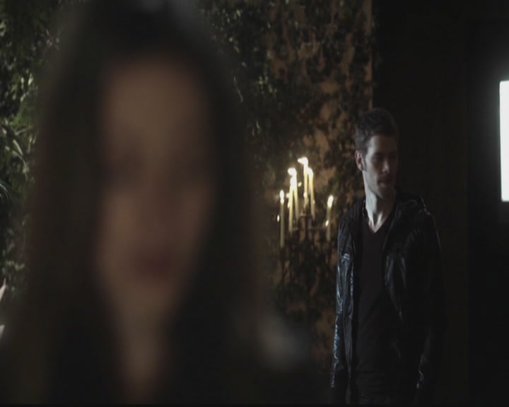 VampireDiariesWorld-dot-org_TheOriginals1x11ApresMoileDeluge1042.jpg