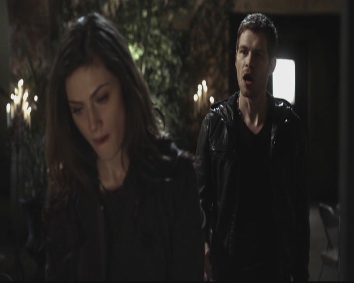 VampireDiariesWorld-dot-org_TheOriginals1x11ApresMoileDeluge1048.jpg