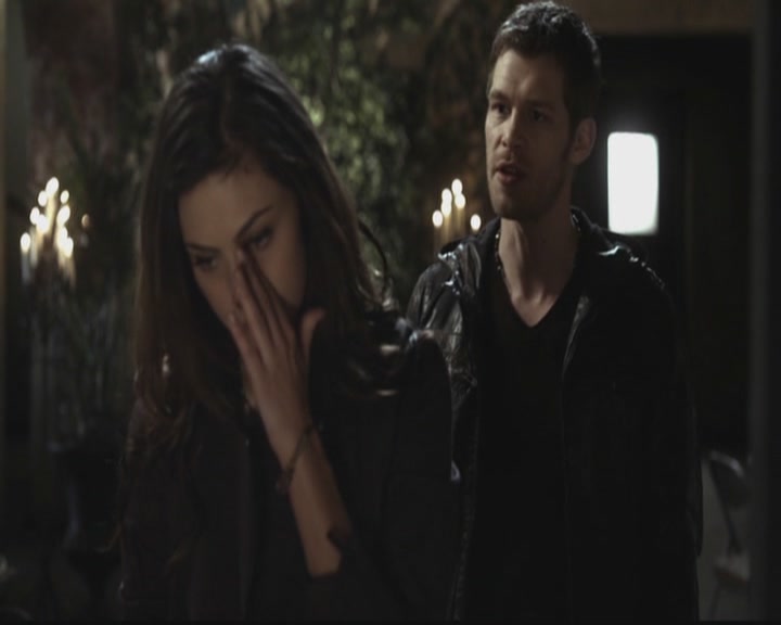 VampireDiariesWorld-dot-org_TheOriginals1x11ApresMoileDeluge1049.jpg