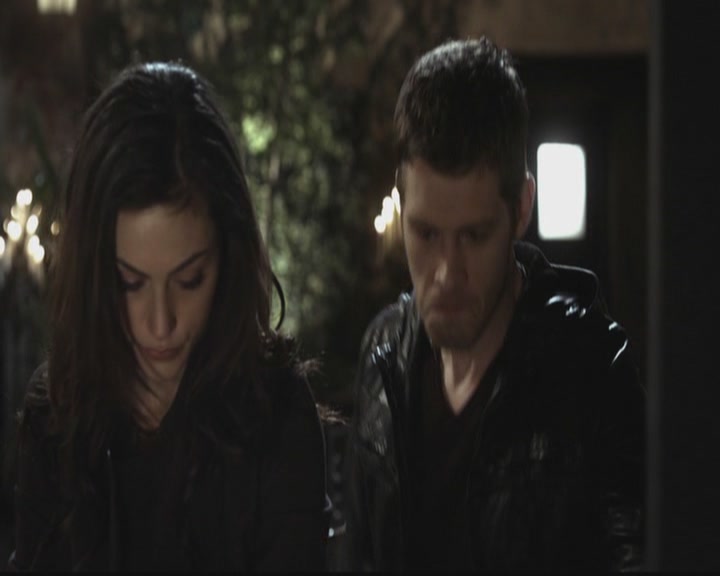 VampireDiariesWorld-dot-org_TheOriginals1x11ApresMoileDeluge1062.jpg